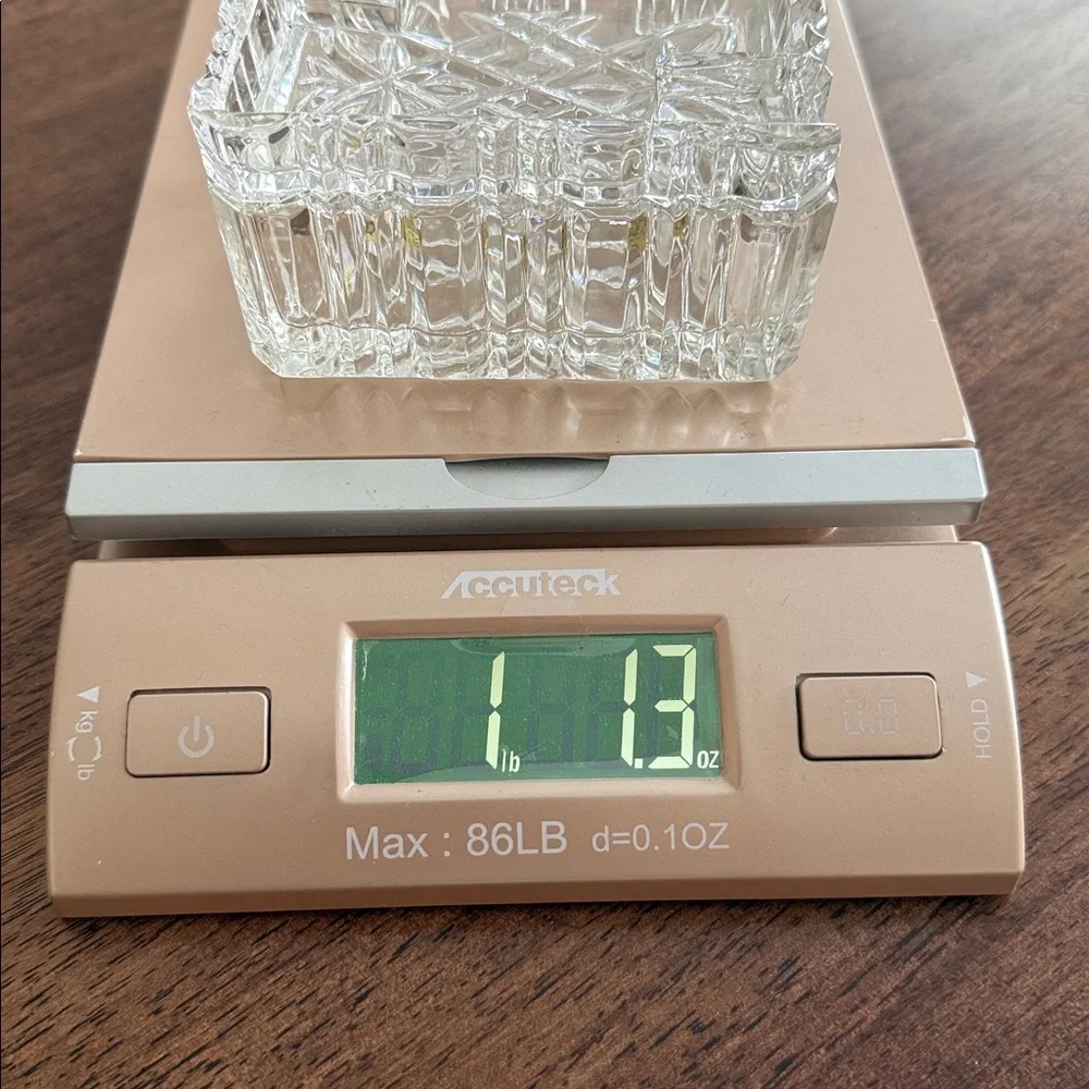 The European Collection 24% lead crystal smoker set